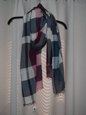 GAP Blue, Pink and White Plaid Scarf - New with Tags